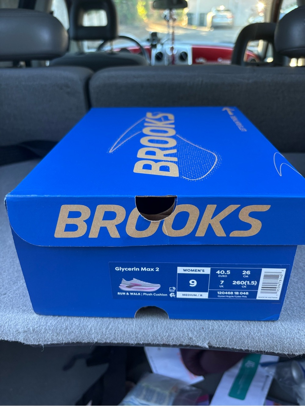 BRAND NEW: Brooks Glycerin Max 2 - Oyster/Argyle/Cyber Pink in Women’s Size 9